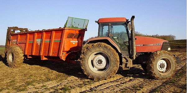 Agriculture : L’épandage aérien des pesticides en passe d’être prohibé